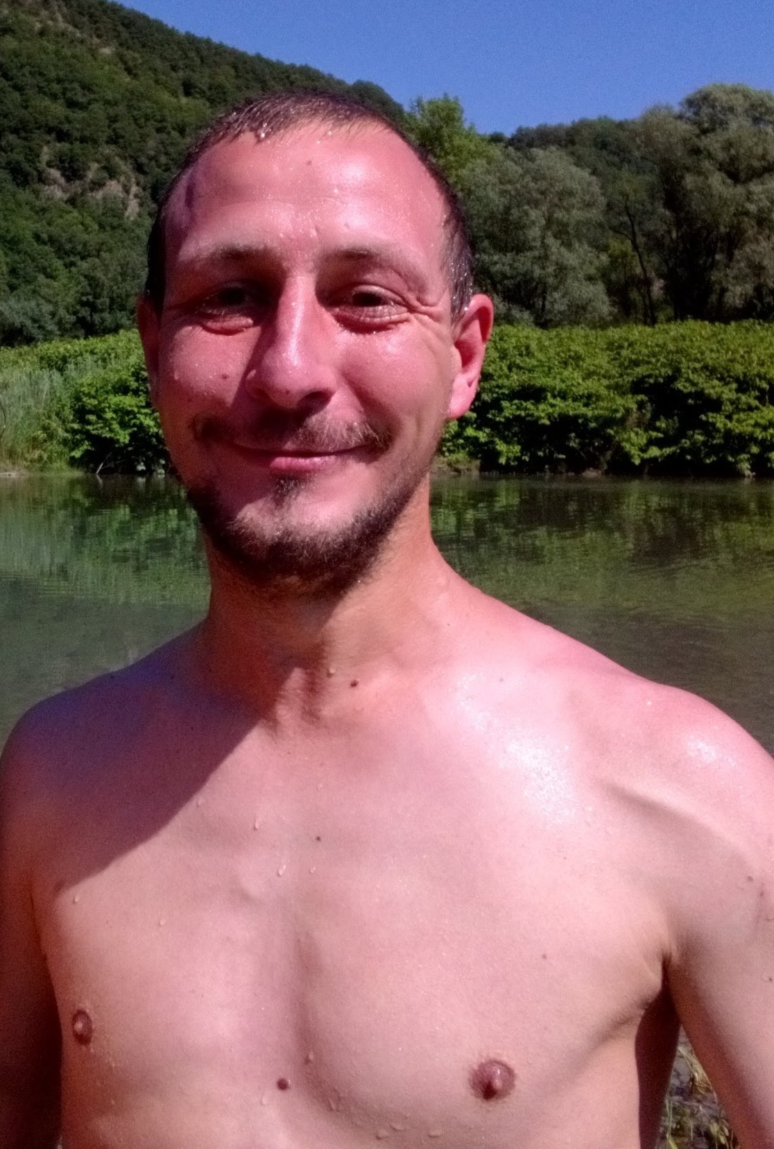 Perfil de Eytan, 40 años, trans escort en Fuentespreadas