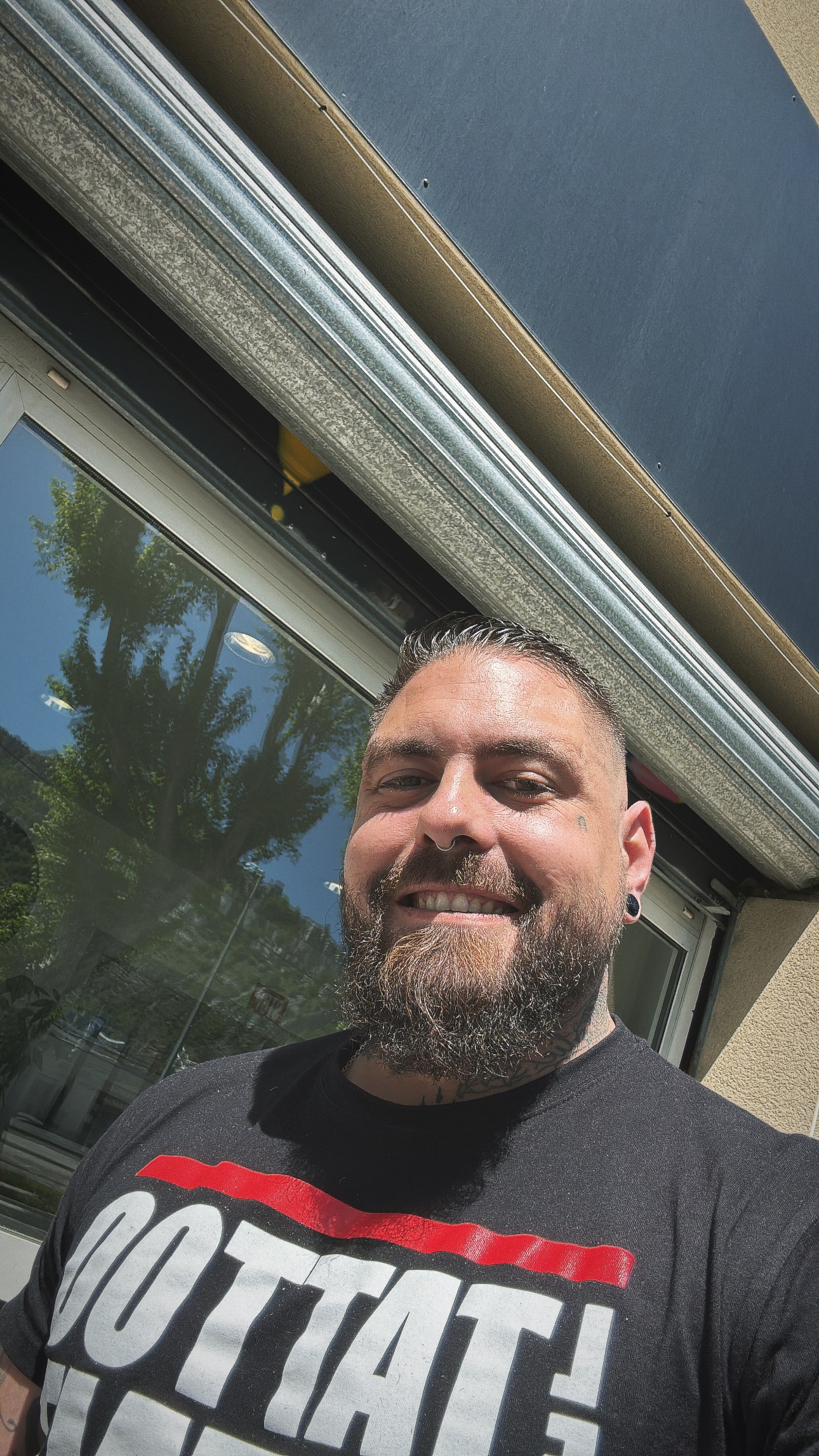Perfil de Idan, 36 años, trans escort en Pedroso de Acim