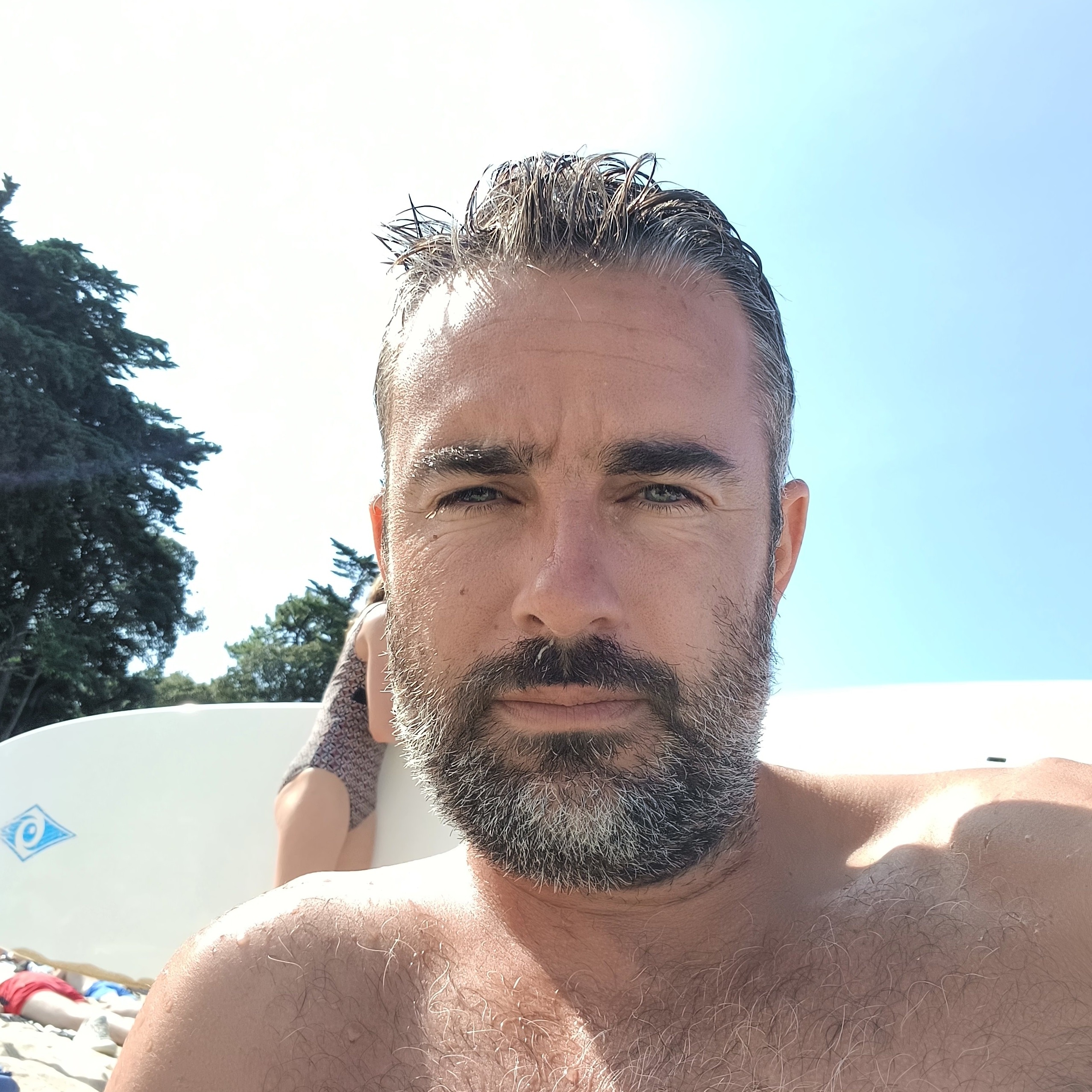 Perfil de Yugo, 41 años, trans escort en Valdenebro