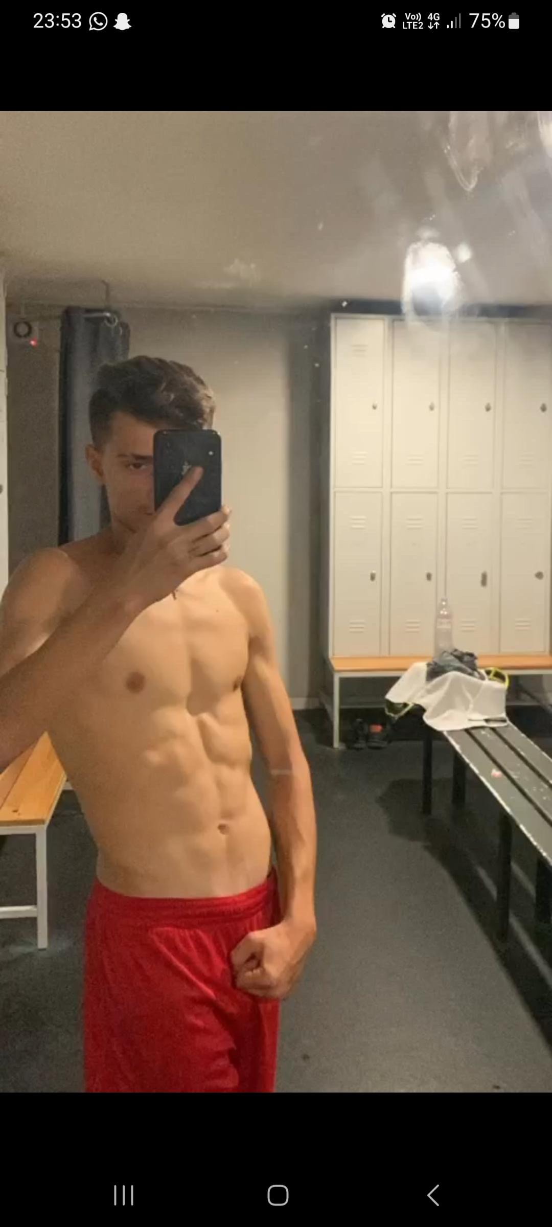 Perfil de Erick, 20 años, trans escort en Jarque de Moncayo