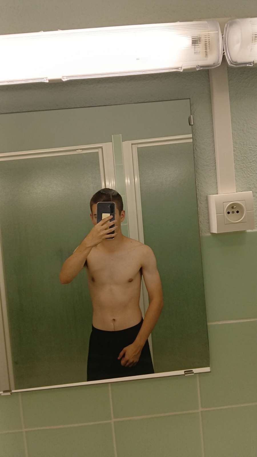 Perfil de Muhamad, 19 años, trans escort en Oristà
