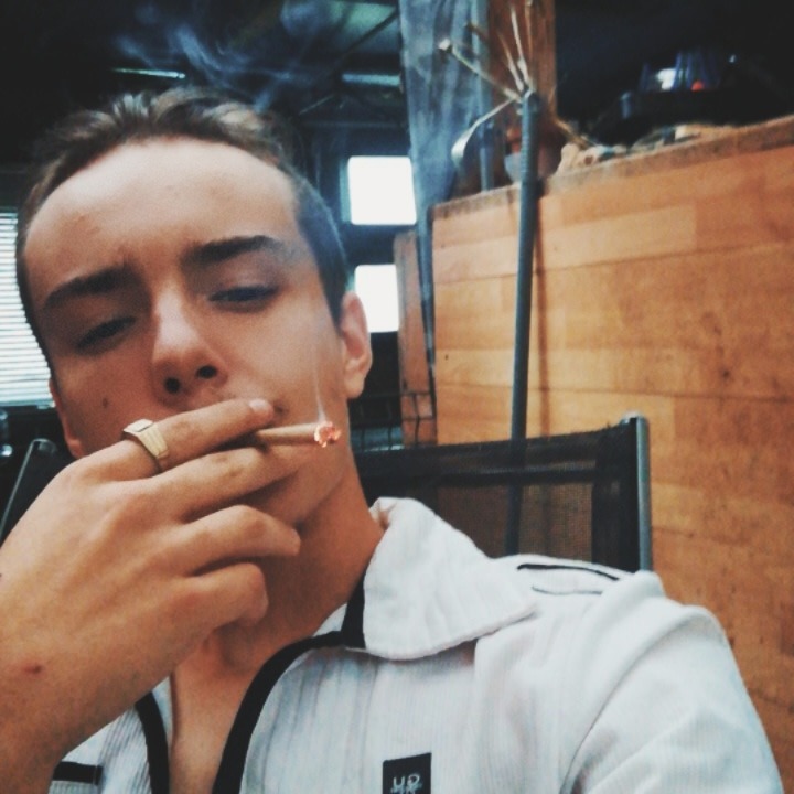 Perfil de Maxens, 19 años, trans escort en Reus