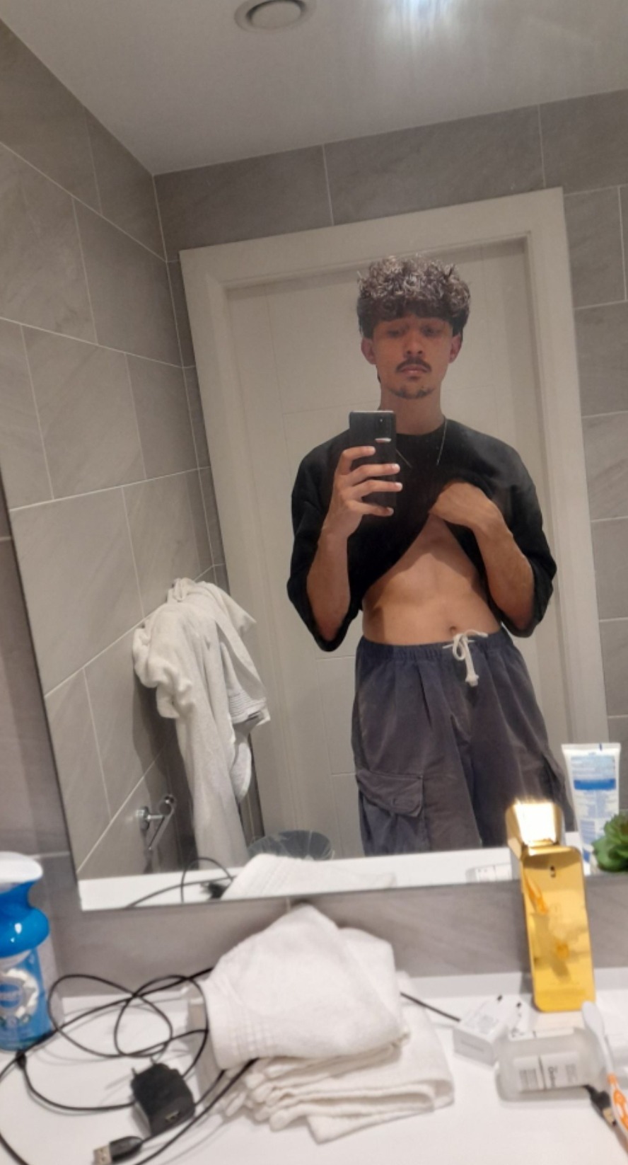 Perfil de Georges, 21 años, trans escort en Huecas
