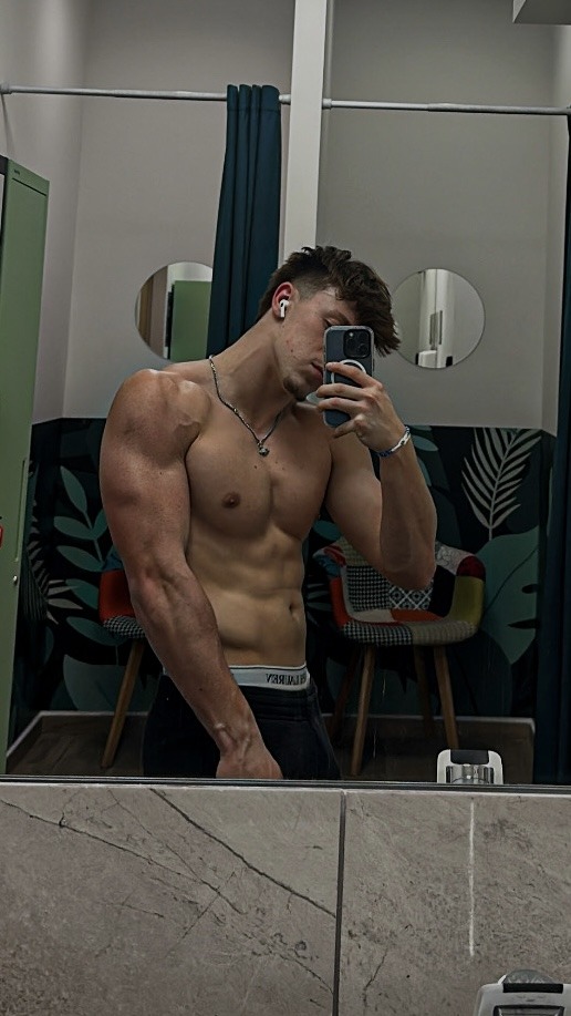 Perfil de Arthur, 19 años, trans escort en Lapuebla de Labarca
