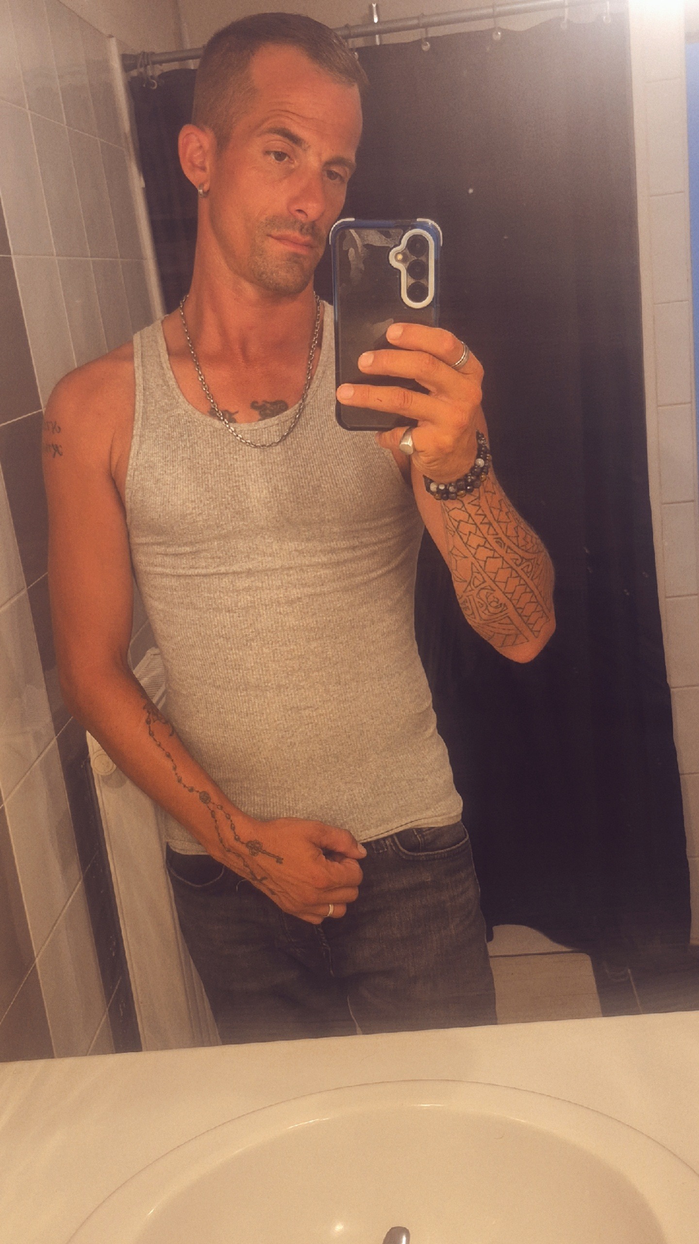 Perfil de Charles-emile, 38 años, trans escort en Embid