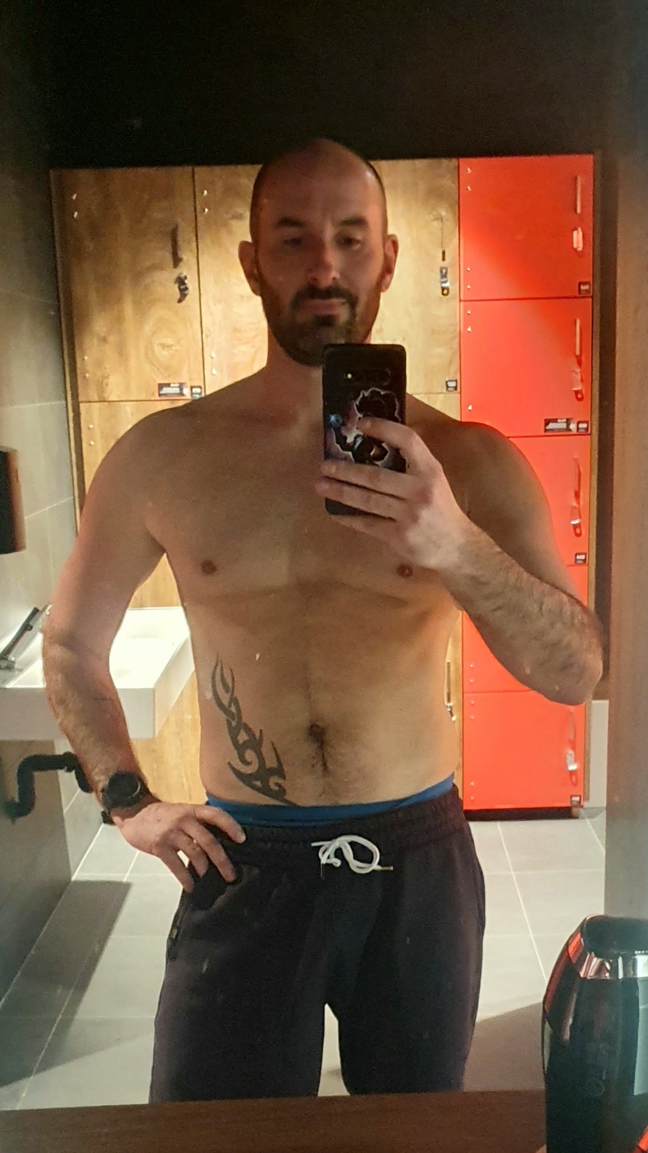 Perfil de Kalvin, 39 años, trans escort en Gemuño