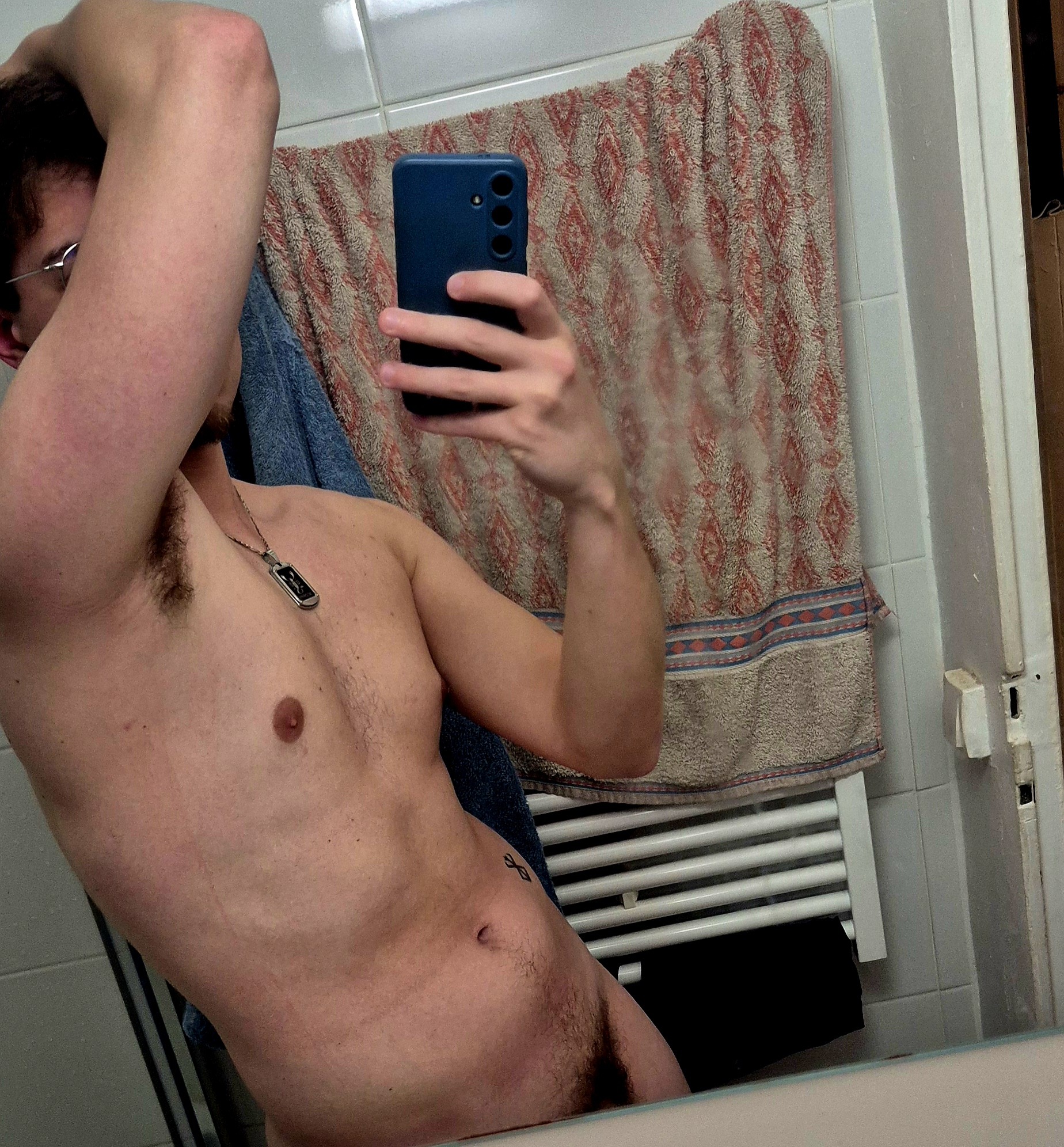 Perfil de Aden, 25 años, trans escort en Villameriel