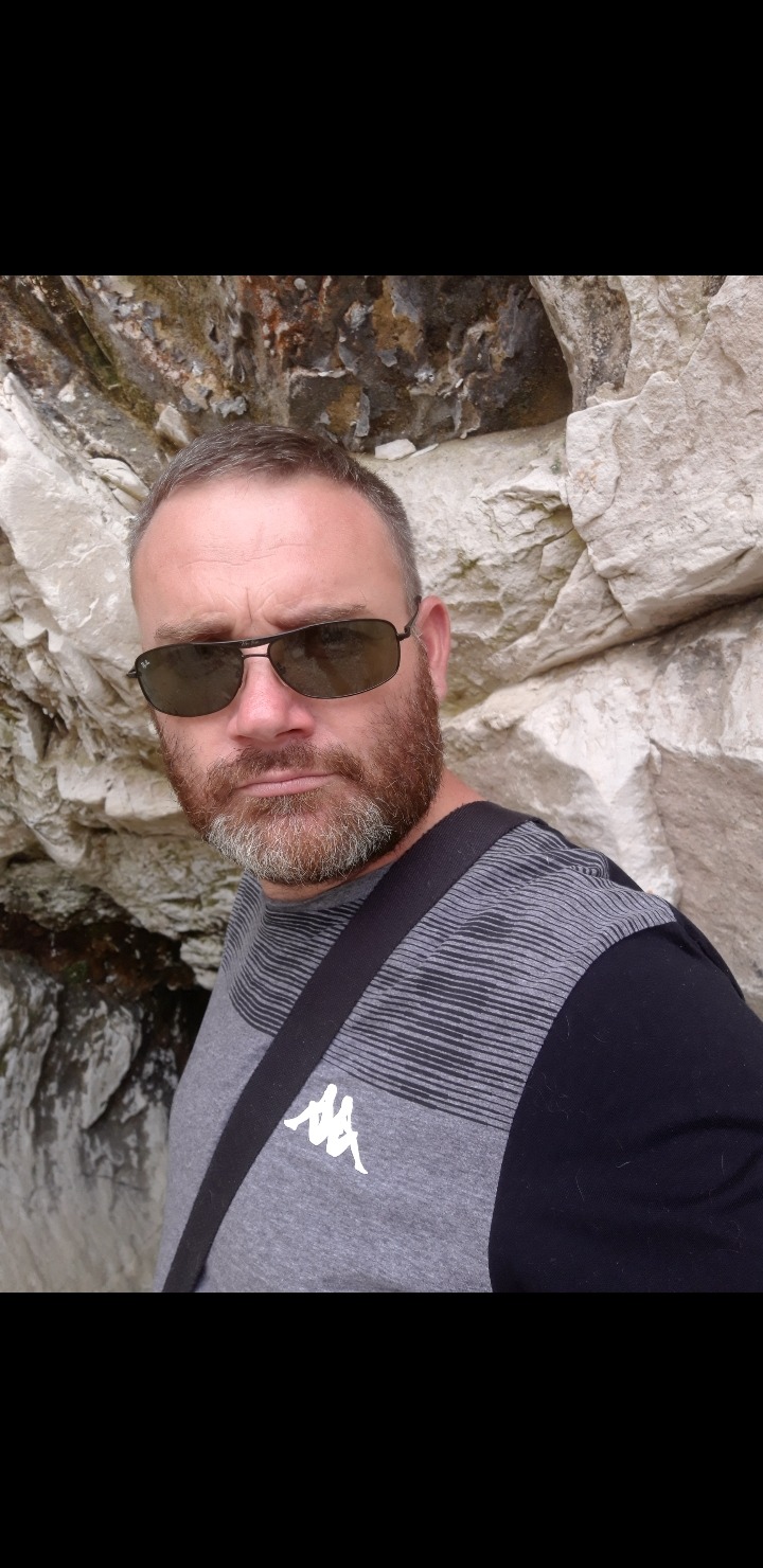 Perfil de Zackaria, 48 años, trans escort en Quemada