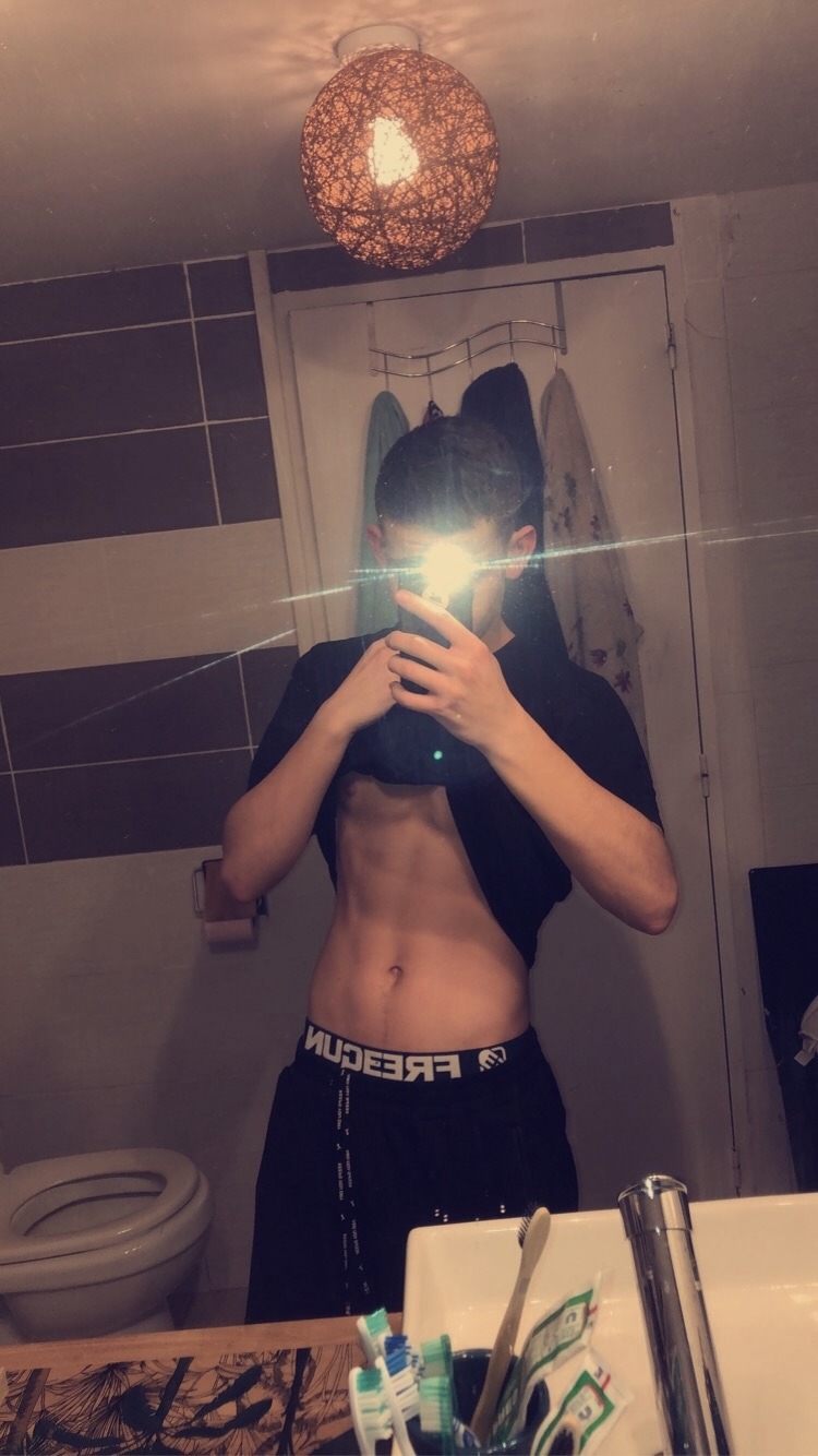 Perfil de Avinash, 20 años, trans escort en Cardeña