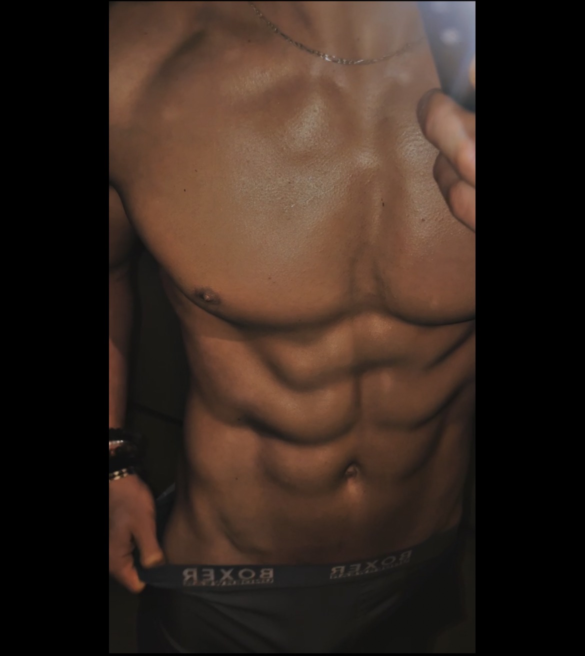 Perfil de Merwan, 24 años, trans escort en Corral-Rubio