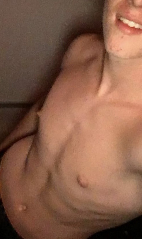 Perfil de Yago, 24 años, trans escort en Alborache