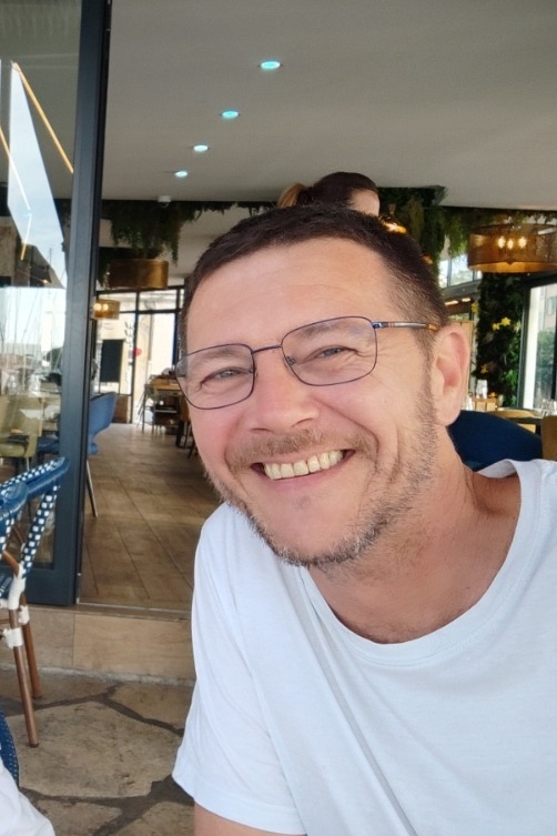 Perfil de Edouardo, 46 años, trans escort en Villafeliche